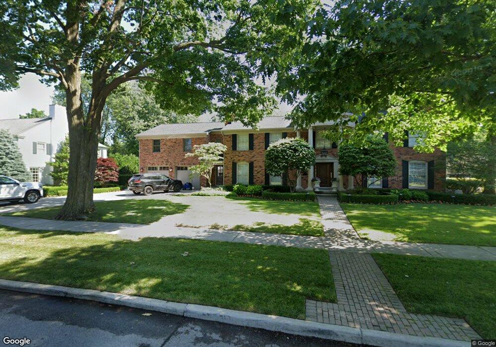 80 Stephens Rd, Grosse Pointe Farms, MI 48236 - photo 1