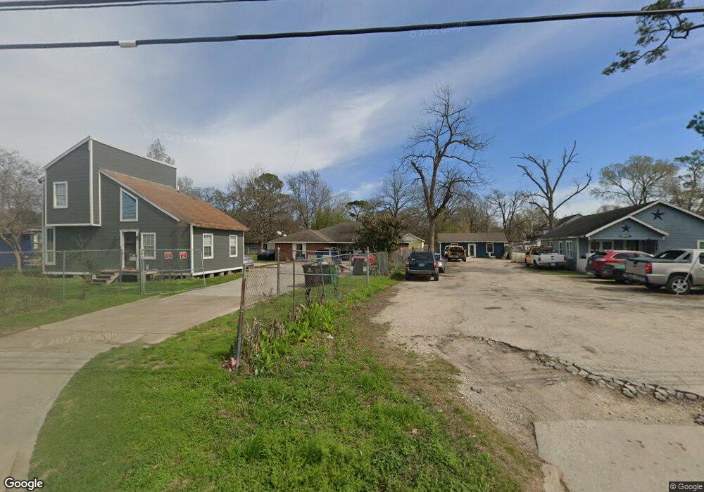 9718 E Hardy Rd, Houston, TX 77093 - photo 1