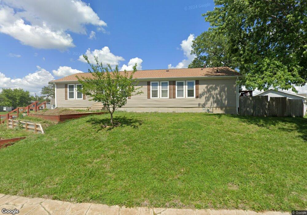 1724 SW 72nd Place, Topeka, KS 66619 - photo 1