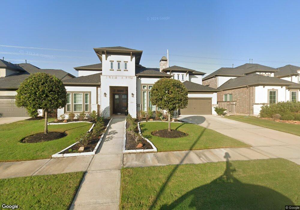 28026 Hunter Crest Ln, Fulshear, TX 77441 - photo 1