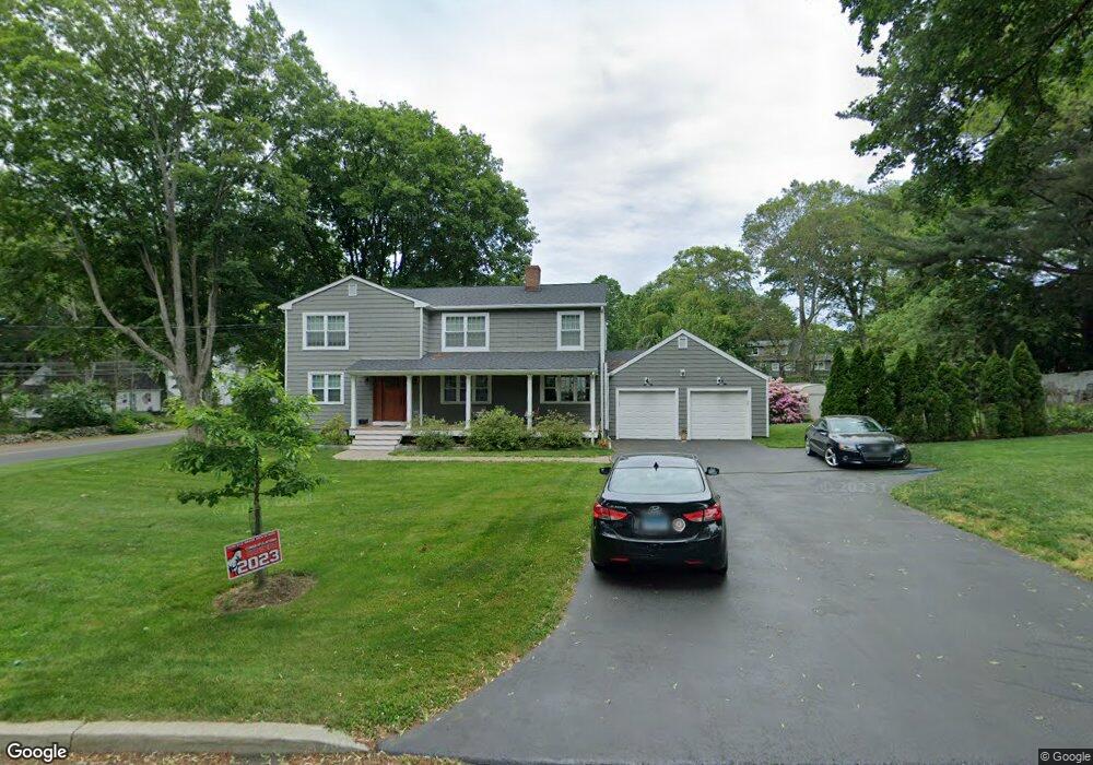 350 Godfrey Rd, Fairfield, CT 06825 - photo 1