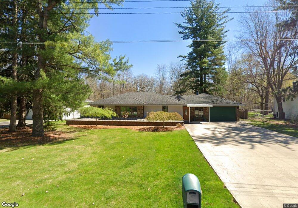 91 Cheryl Dr, Midland, MI 48640 - photo 1