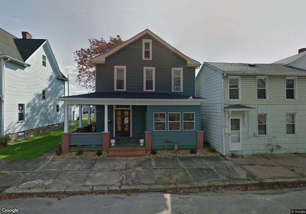 419 Weldon St, Latrobe, PA 15650 - photo 1