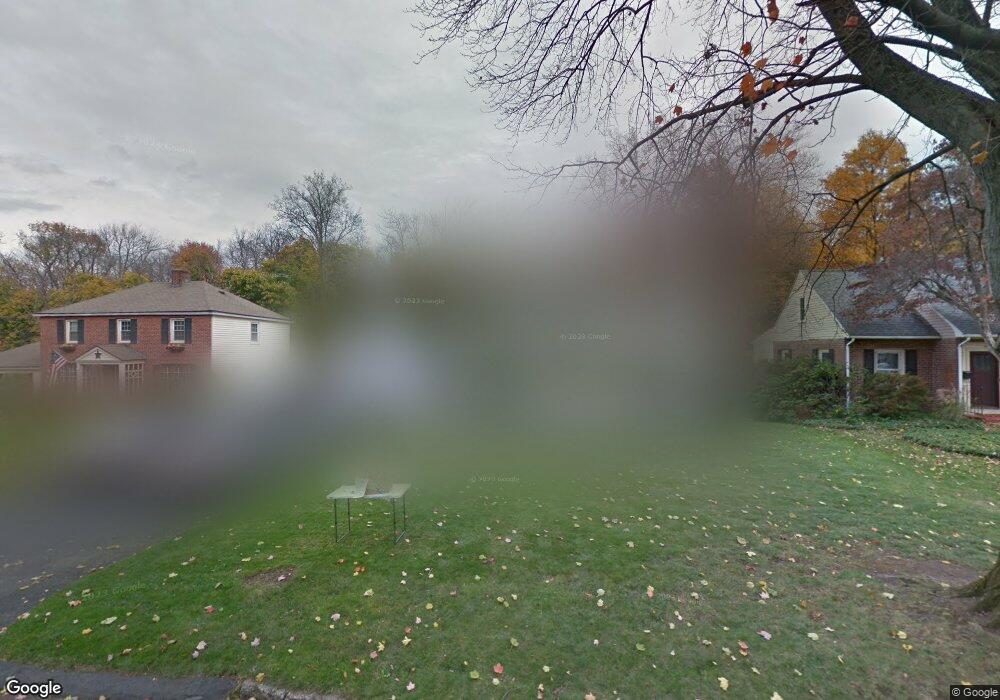 141 Craiwell Ave, West Springfield, MA 01089 - photo 1