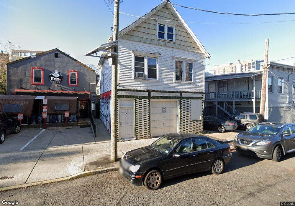 18 Condict St, New Brunswick, NJ 08901 - photo 1