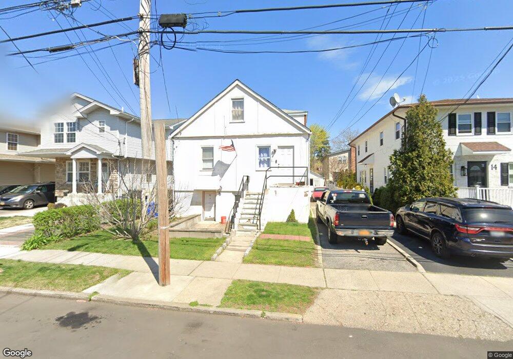 16 Edgewood Rd unit 3, Port Washington, NY 11050 - photo 1