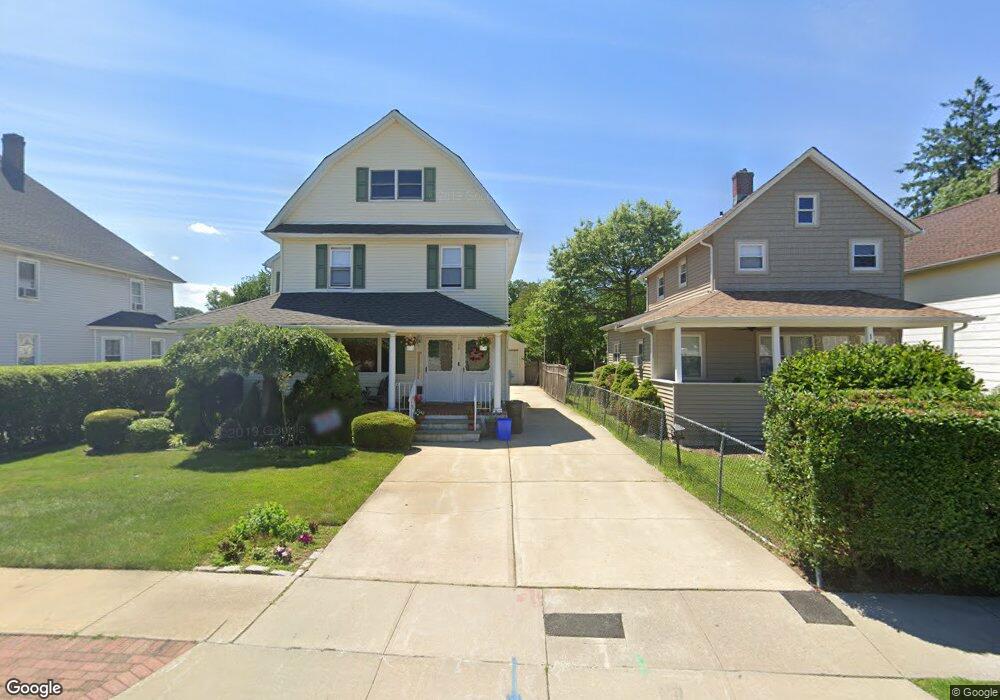 140 Forest St, Oceanside, NY 11572 - photo 1