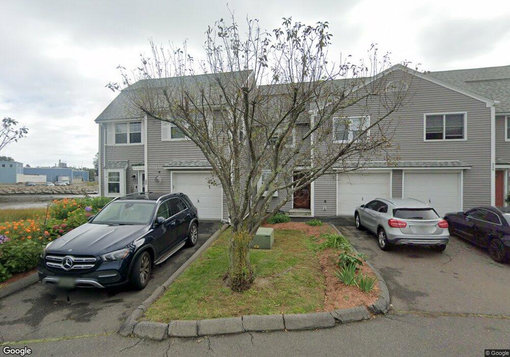 32 Margin St unit B, Lynn, MA 01905 - photo 1