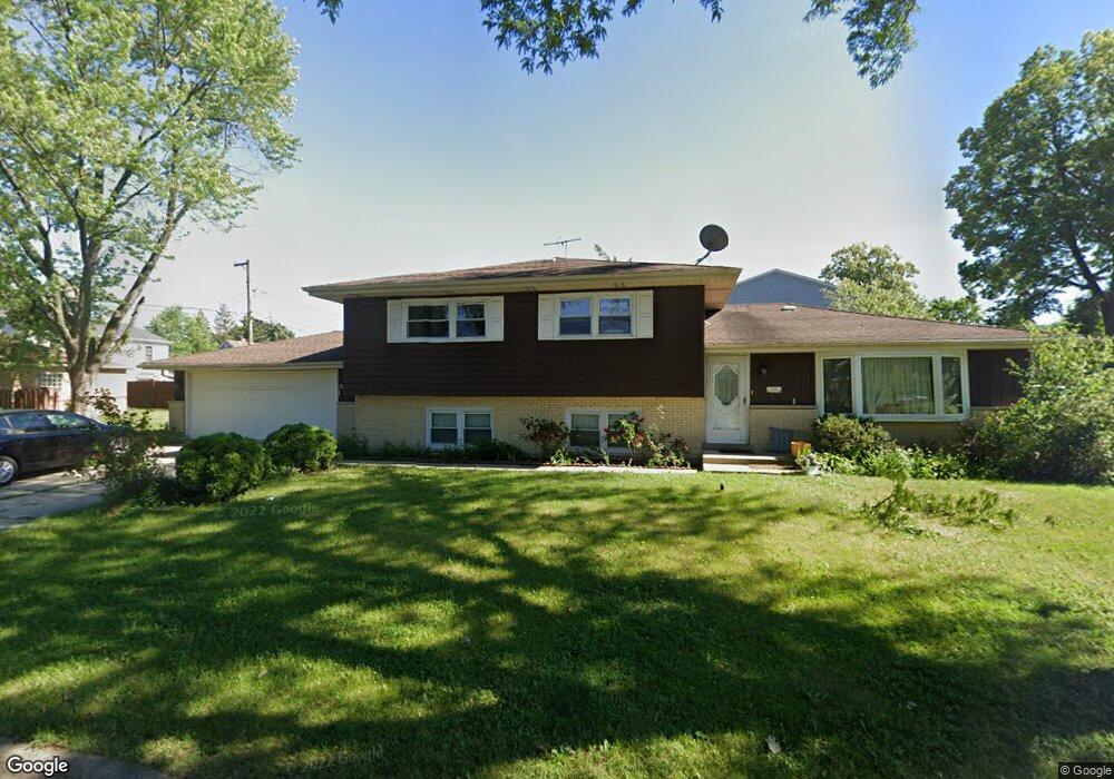 266 E North End Ave, Elmhurst, IL 60126 - photo 1