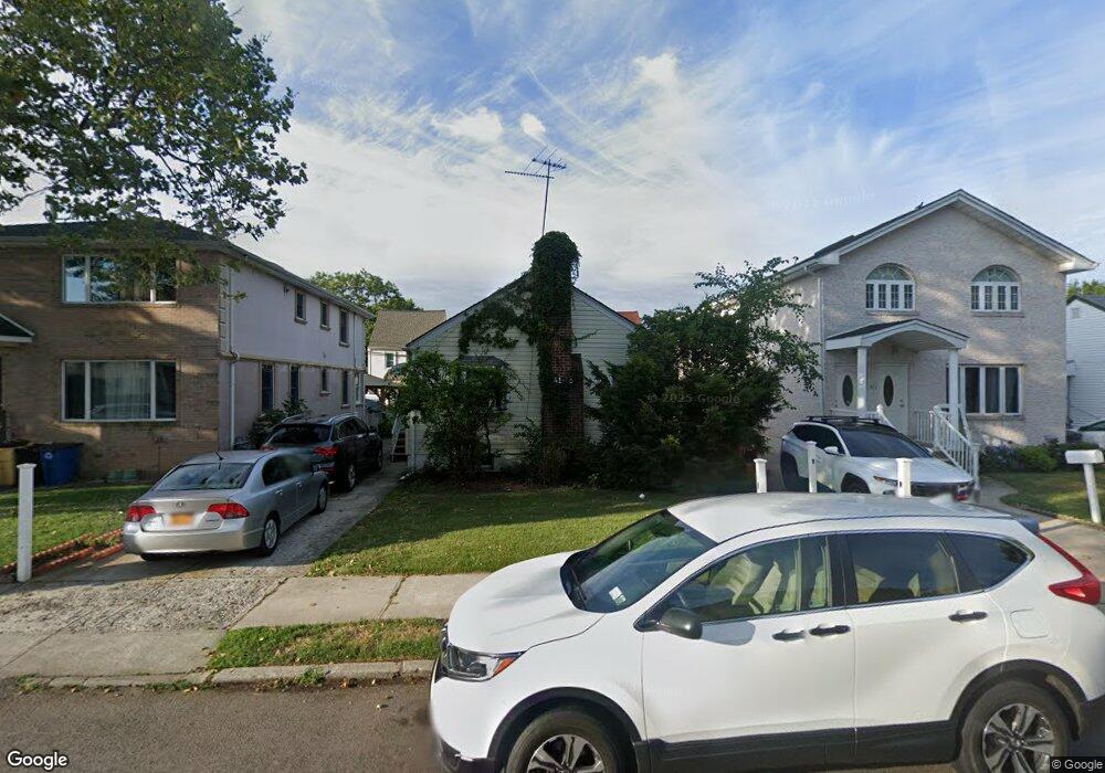 24118 85th Rd, Bellerose, NY 11426 - photo 1