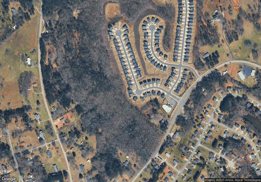 121 Hackberry Ave, Commerce, GA 30529 - photo 1