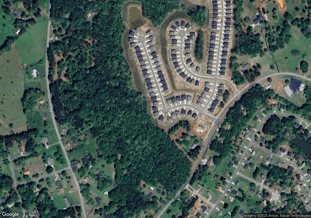 121 Hackberry Ave, Commerce, GA 30529 - photo 1