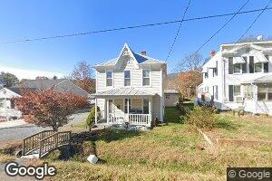 207 N 3rd St, Shenandoah, VA 22849