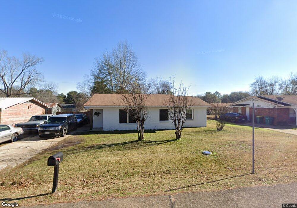 2009 Harrison Ln, Texarkana, TX 75501 - photo 1