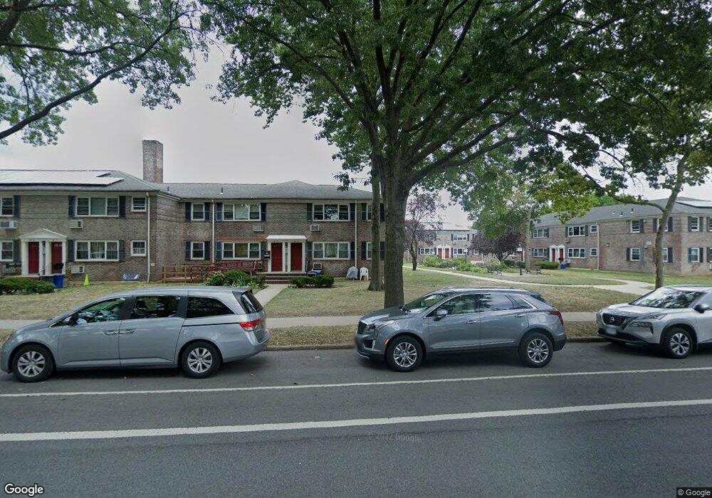 68-17 150th St unit 337B, Flushing, NY 11367 - photo 1