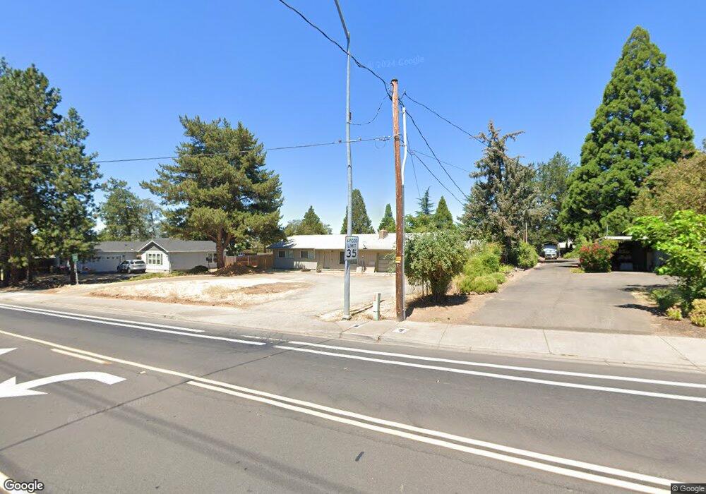 2425 E McAndrews Rd, Medford, OR 97504 - photo 1