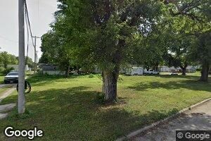 214 N 8th St, Wymore, NE 68466
