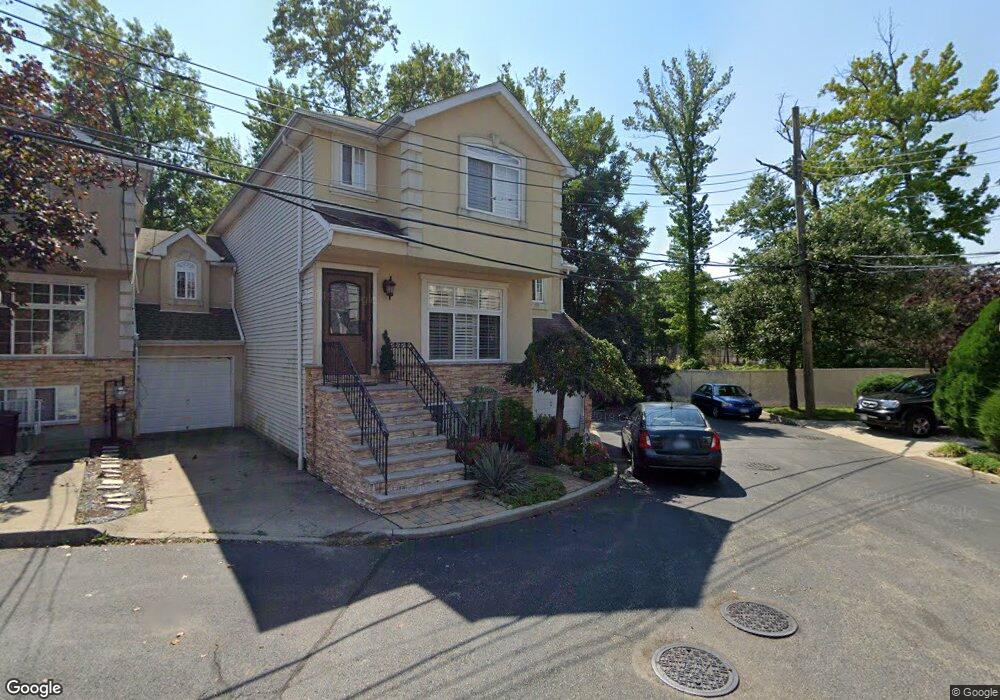 32 Lucy Loop, Staten Island, NY 10312 - photo 1