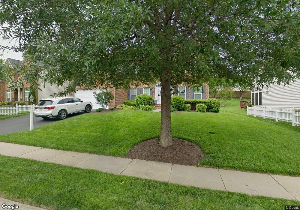 1954 Powells Landing Cir, Woodbridge, VA 22191 - photo 1