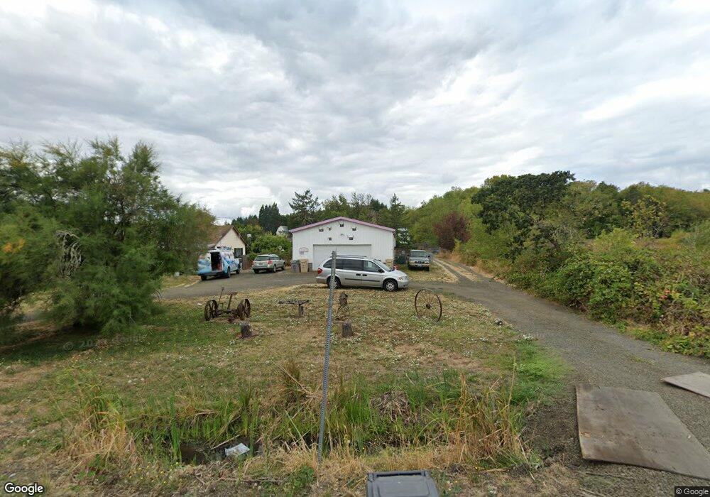 886 N 12th St, Philomath, OR 97370 - photo 1