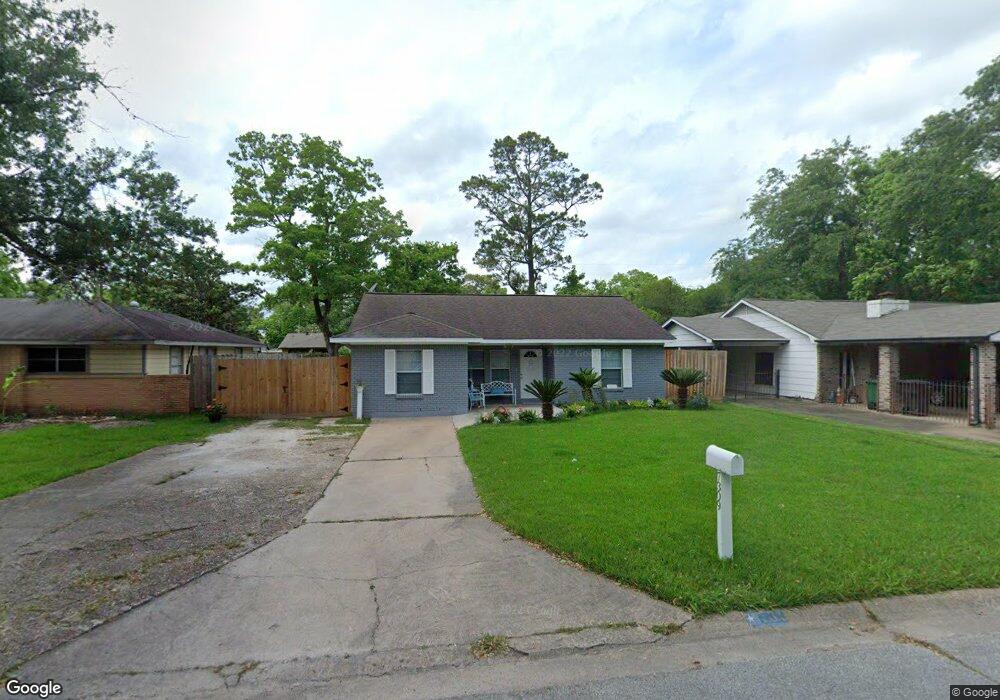 7309 Lakewood Dr, Houston, TX 77016 - photo 1