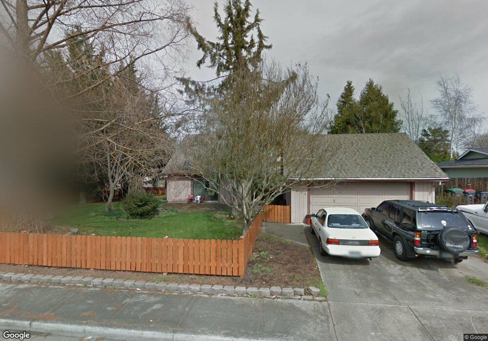 631 Libby St, Central Point, OR 97502 - photo 1