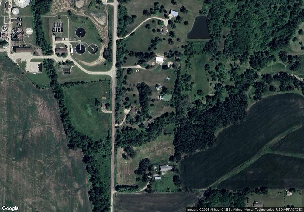 2178 E 5th St S, Newton, IA 50208 - photo 1