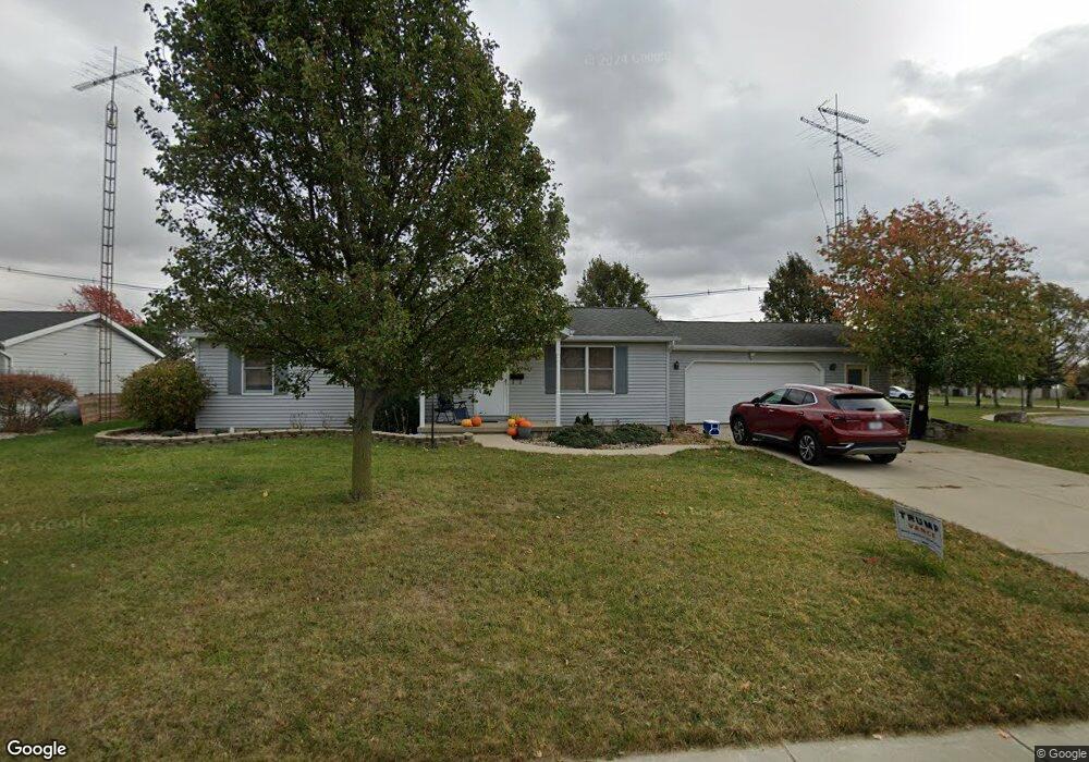 1002 Murray Rd, Wapakoneta, OH 45895 - photo 1