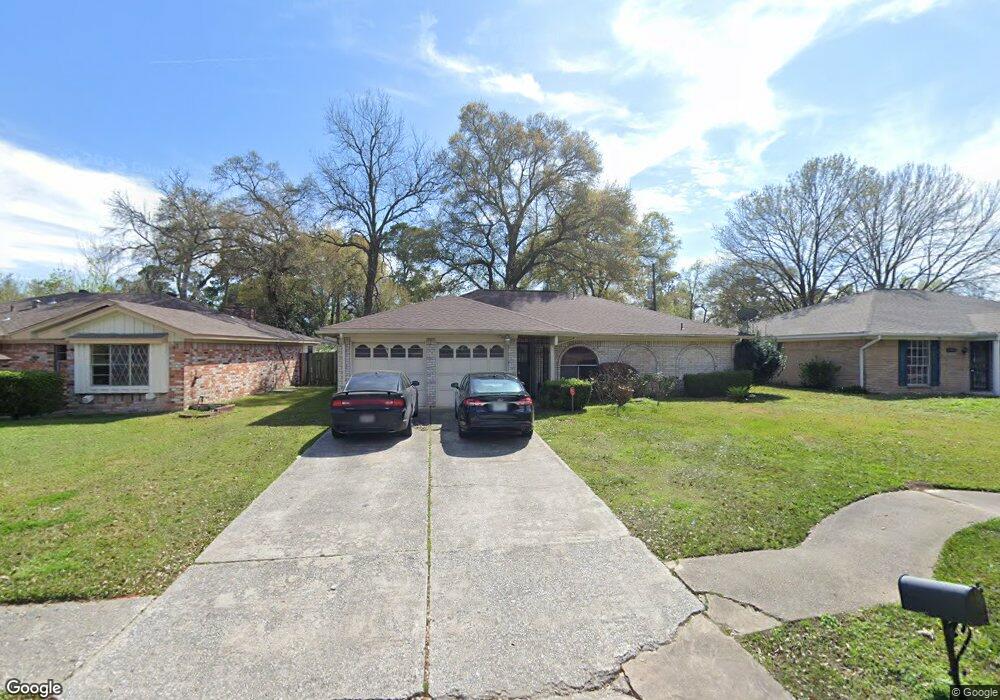 5911 Victory Dr, Houston, TX 77088 - photo 1