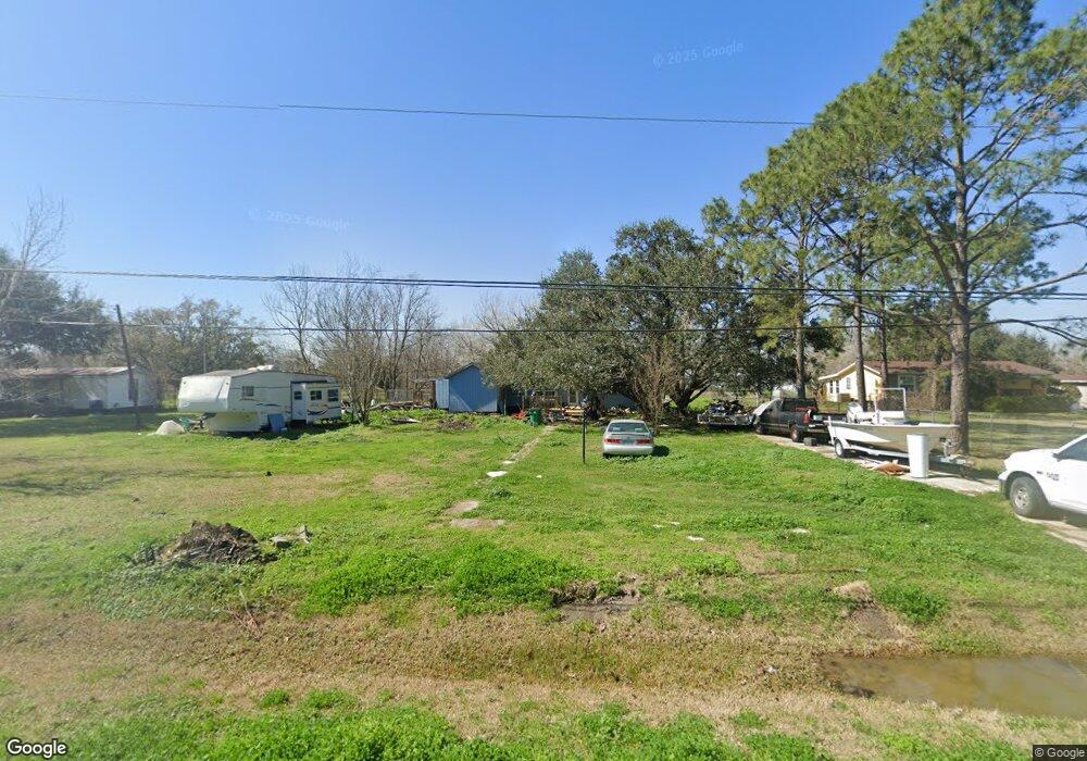 1059 County Road 499, Alvin, TX 77511 - photo 1