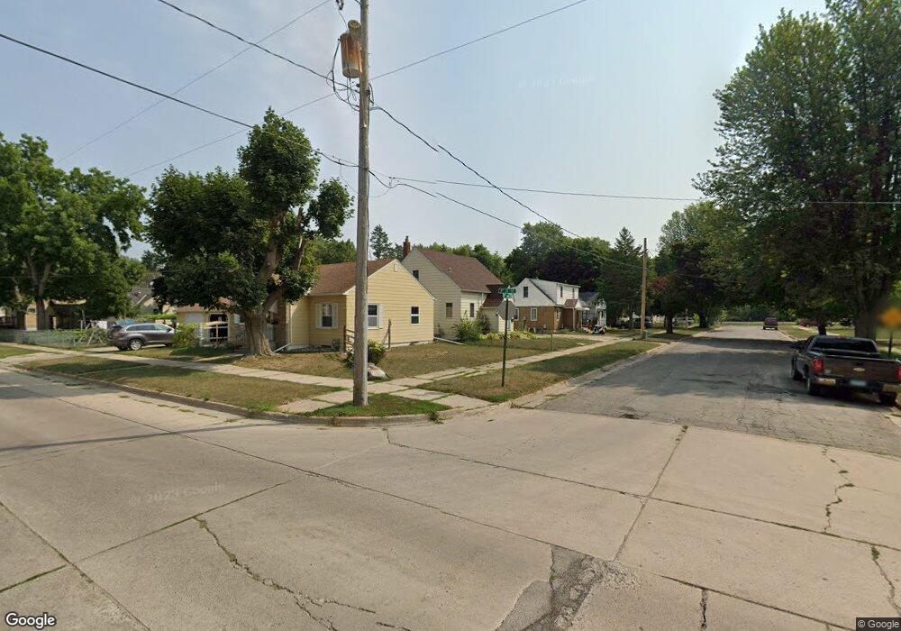 905 10th Ave SE, Austin, MN 55912 - photo 1