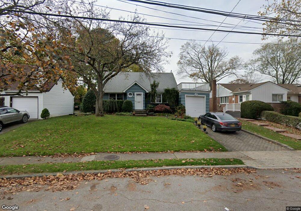 29 Stevenson Rd, Hewlett, NY 11557 - photo 1