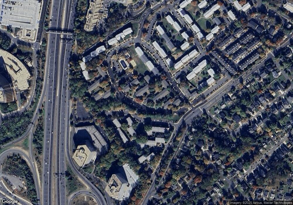 1941 Wilson Ln, McLean, VA 22102 - photo 1