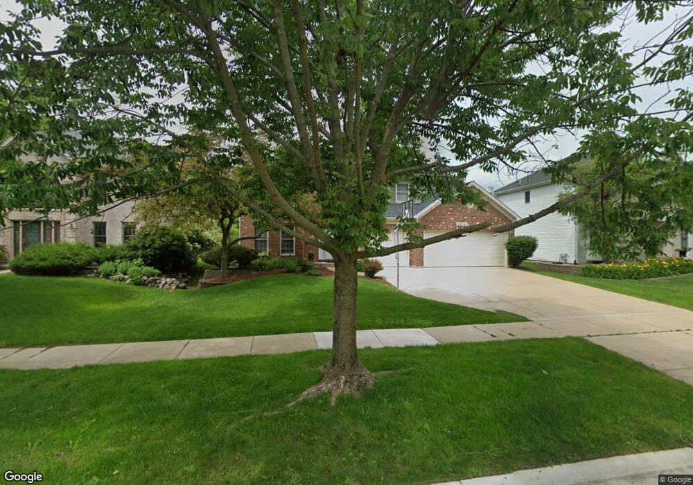 2031 Wicklow Rd, Naperville, IL 60564 - photo 1