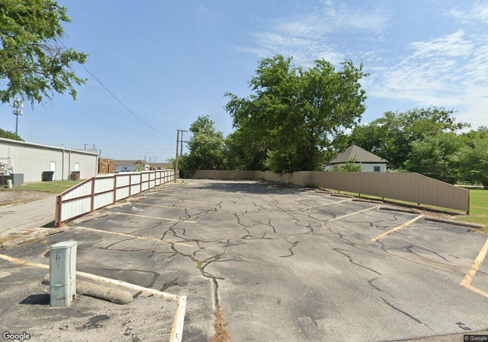 508 W 6th St, Claremore, OK 74017 - photo 1