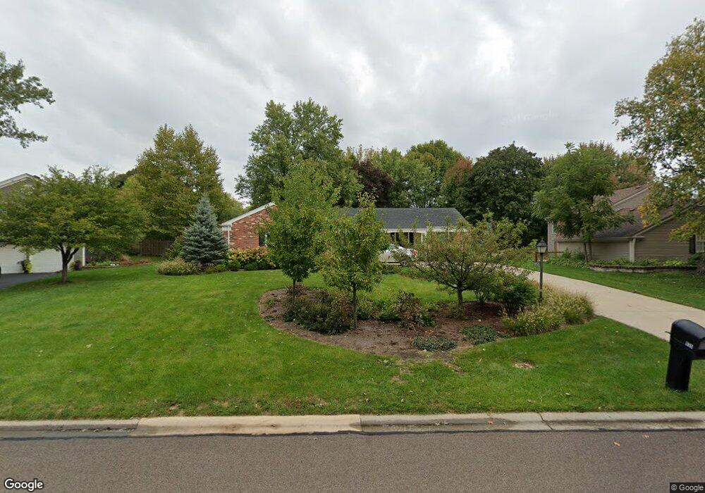 935 Bluestem Ln, Batavia, IL 60510 - photo 1