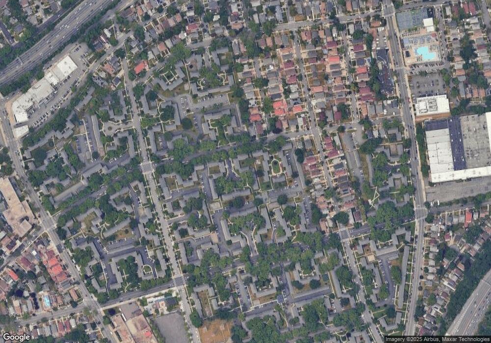 25248 60th Ave, Little Neck, NY 11362 - photo 1