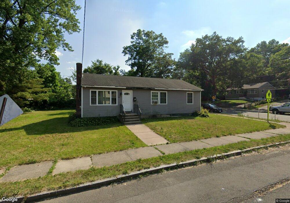 143 Montville St, Hartford, CT 06120 - photo 1