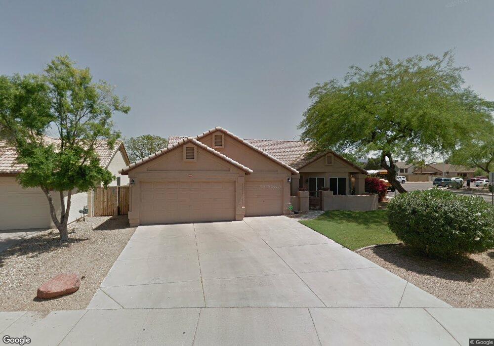 561 S Forest Dr, Chandler, AZ 85226 - photo 1