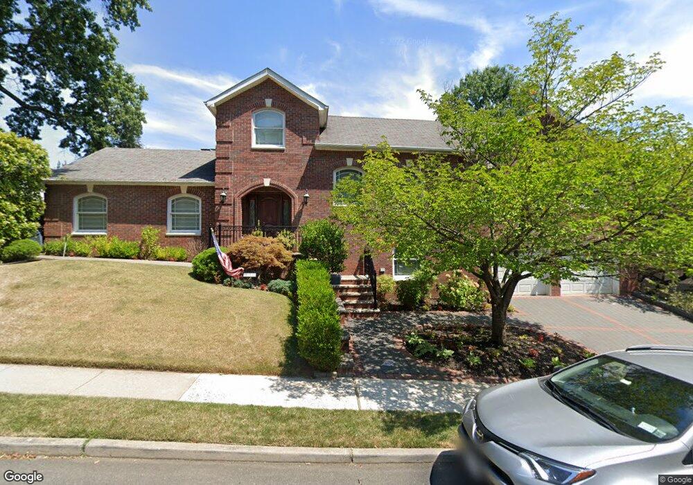 98 Forest Rd, Staten Island, NY 10304 - photo 1