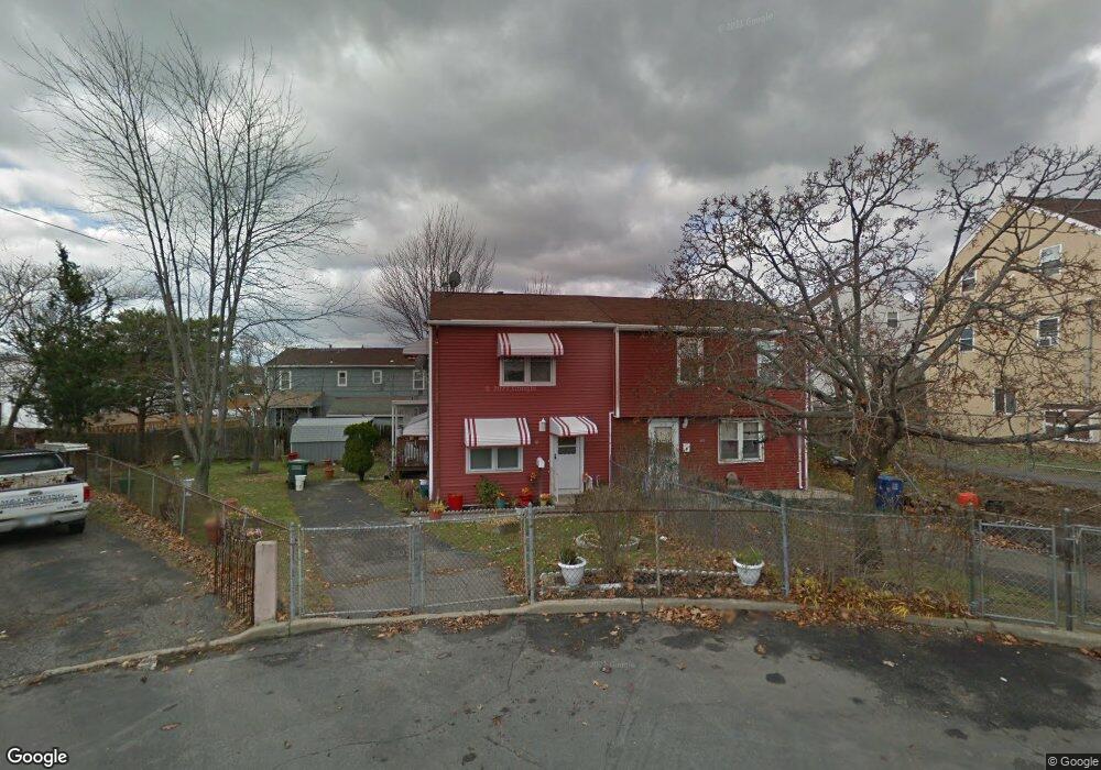 61 Sherman Park Cir, Bridgeport, CT 06608 - photo 1