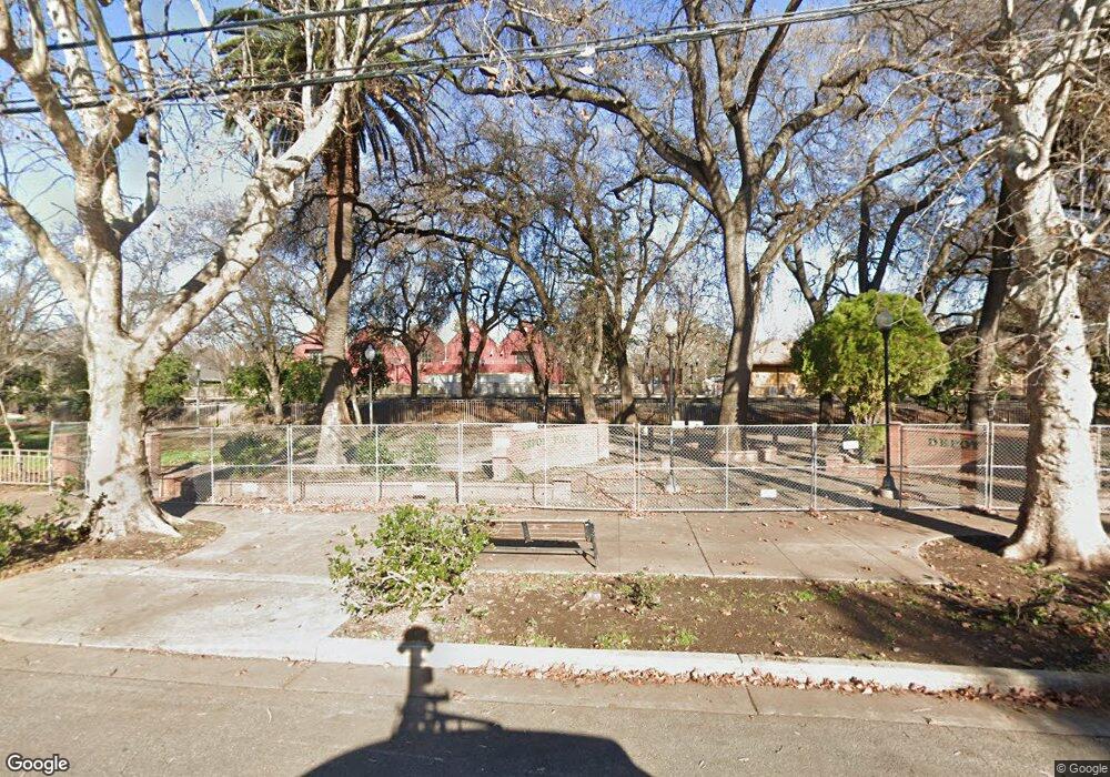 1011 W 4th St, Chico, CA 95928 - photo 1