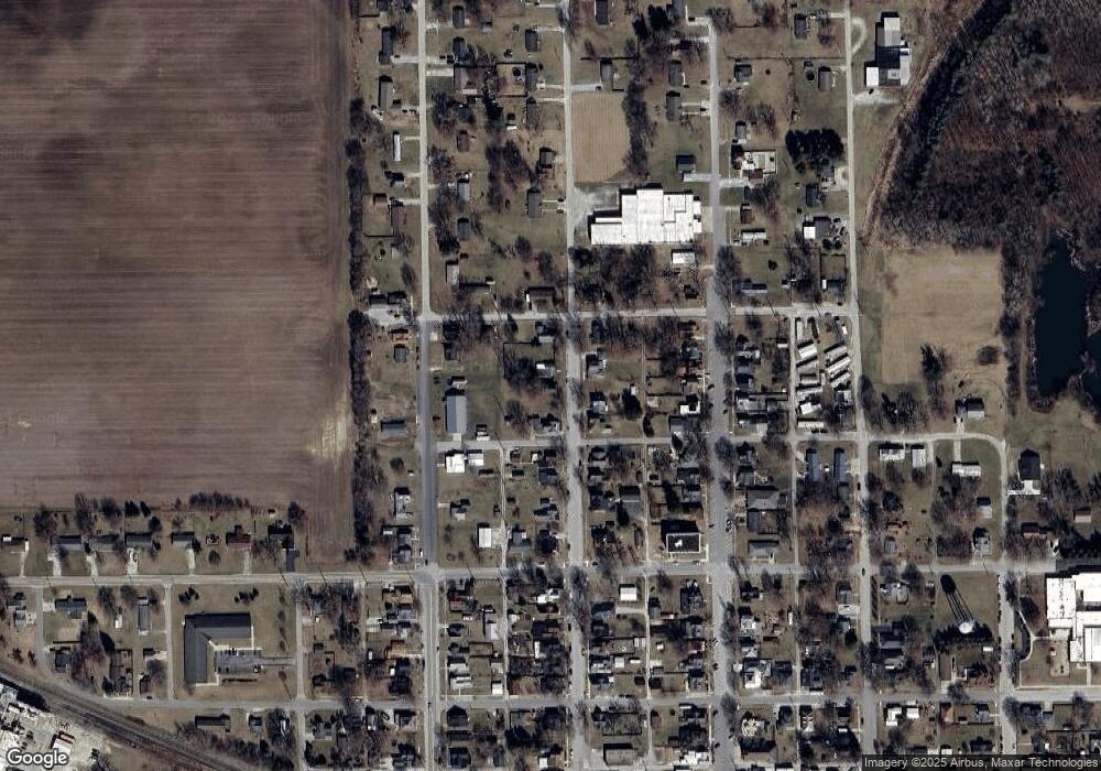 405 N Tucker St, Mentone, IN 46539 - photo 1