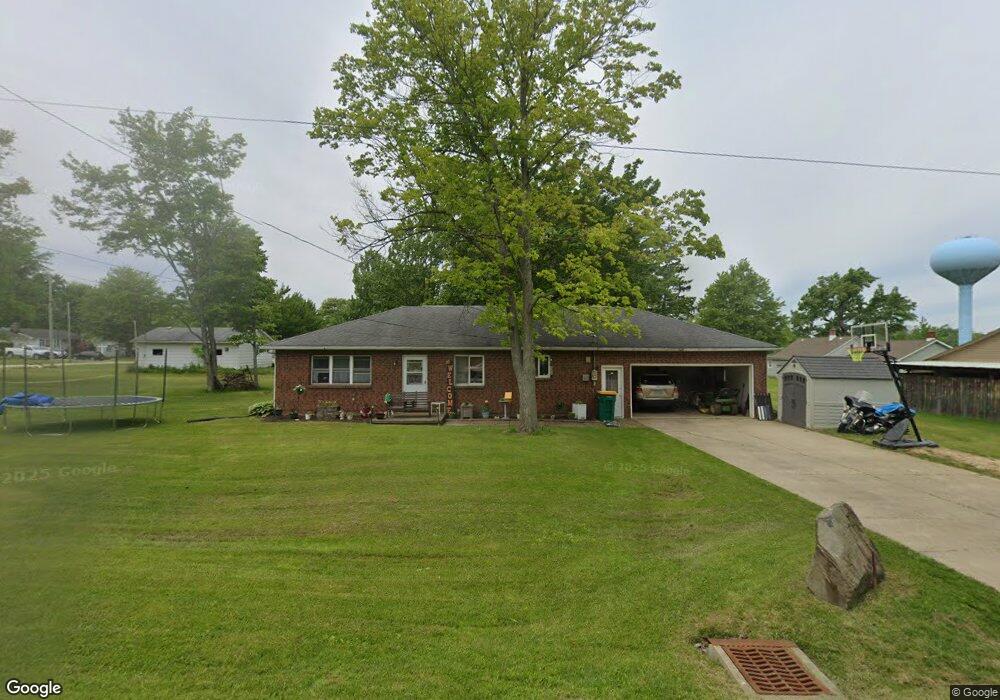 311 S Sycamore St, Jefferson, OH 44047 - photo 1