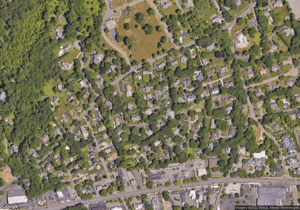 23 Long Lots Ln, Westport, CT 06880 - photo 1