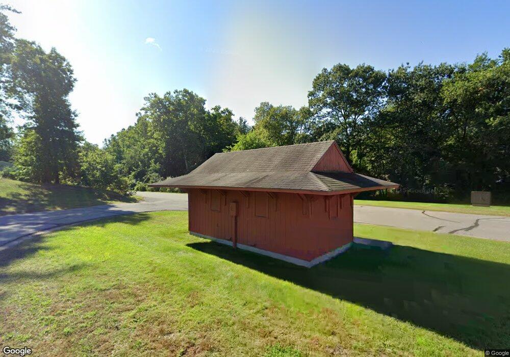 8 Chesapeake Rd, Nashua, NH 03062 - photo 1