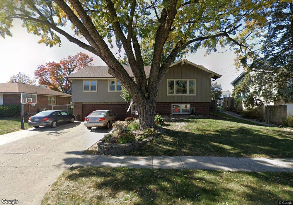 409 E 17th St N, Newton, IA 50208 - photo 1