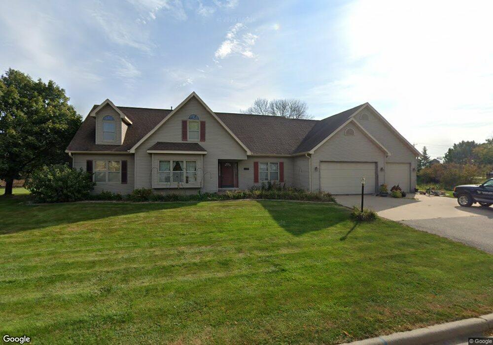 3130 Teardrop Ct, Appleton, WI 54914 - photo 1