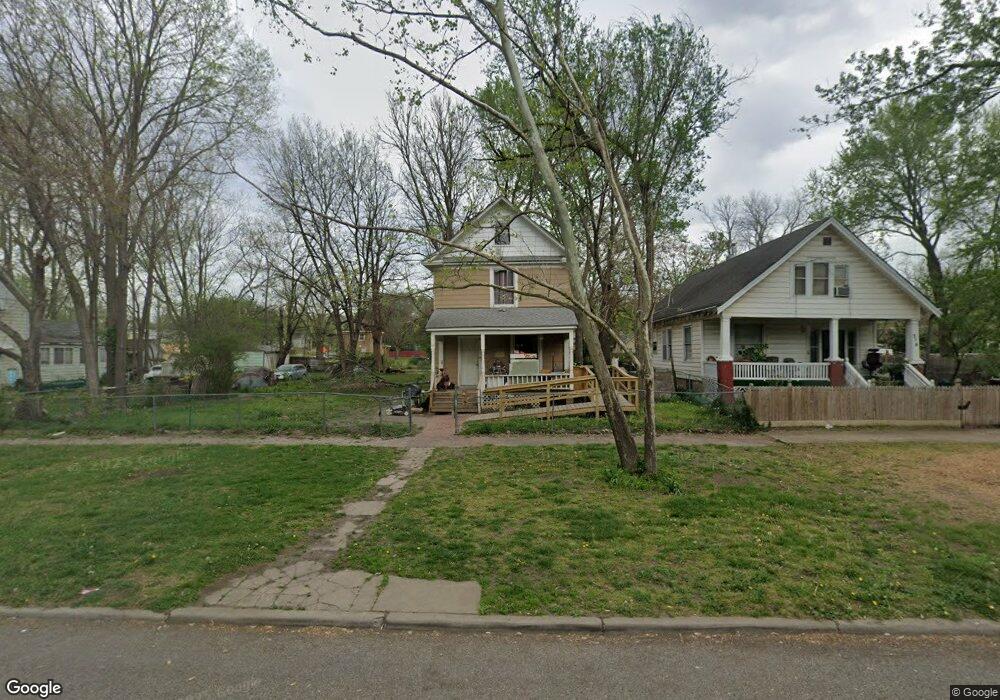 314 SW Taylor St, Topeka, KS 66603 - photo 1