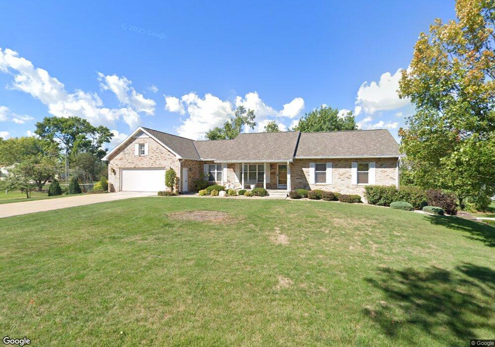 2606 10th Ave SW, Cedar Rapids, IA 52404 - photo 1